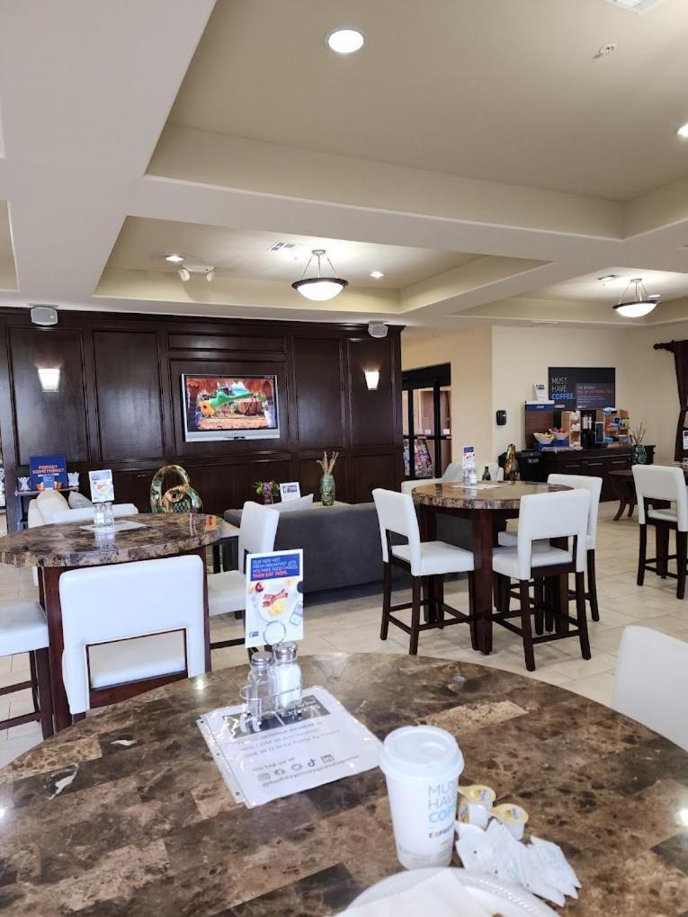 Aspen Grand Hotel Laporte เลอพอร์ต ภายนอก รูปภาพ