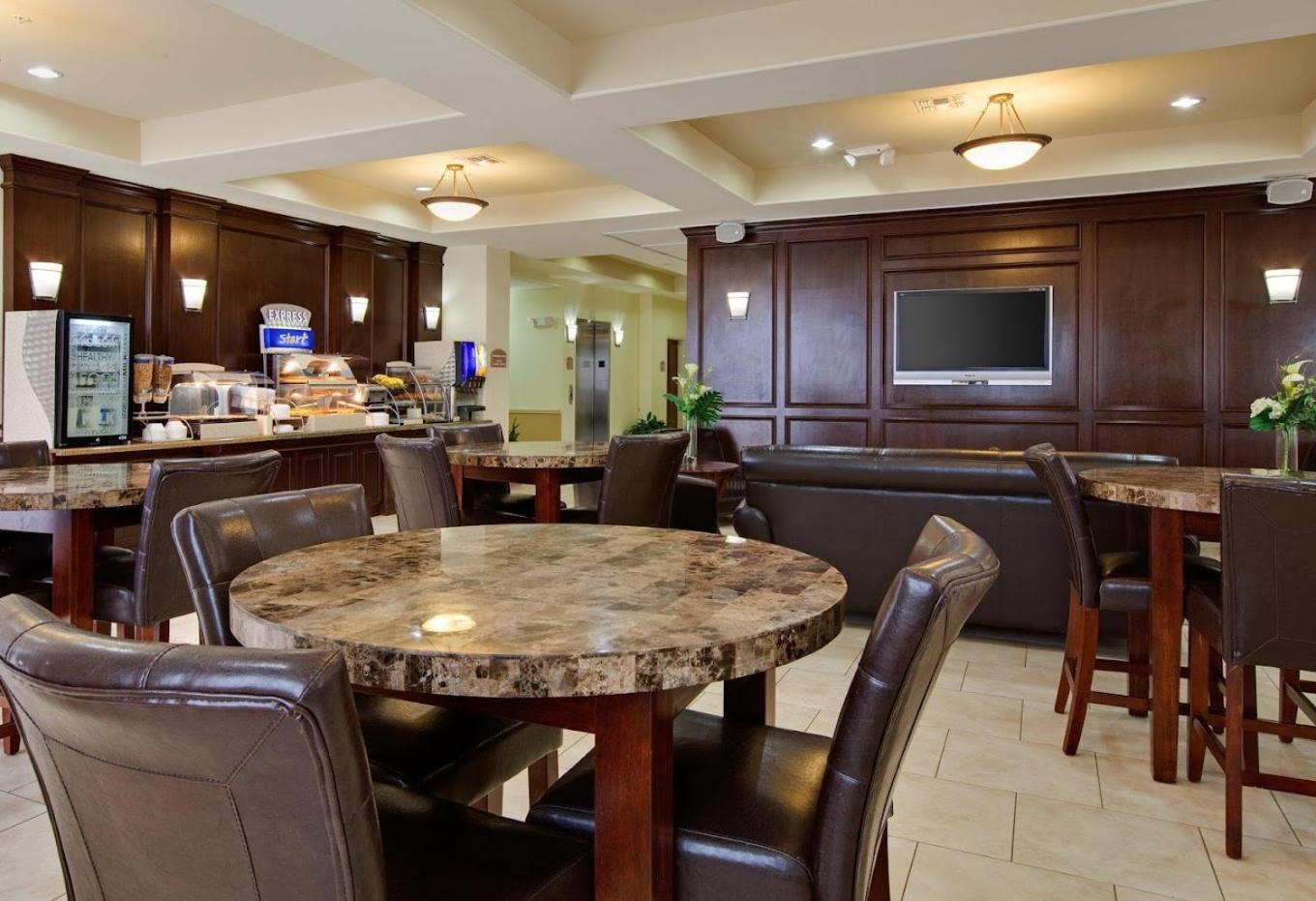 Aspen Grand Hotel Laporte เลอพอร์ต ภายนอก รูปภาพ